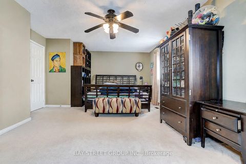 Photo 19 at 304 Charlton Avenue, Brownridge, Vaughan