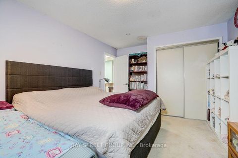 Photo 21 at 304 Charlton Avenue, Brownridge, Vaughan