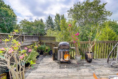 Photo 29 at 304 Charlton Avenue, Brownridge, Vaughan