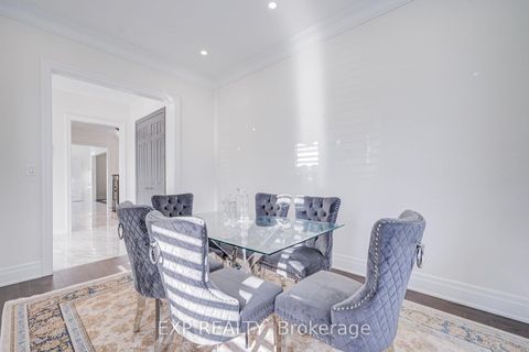 Photo 7 at 2 Pietrowski Drive, Keswick North, Georgina