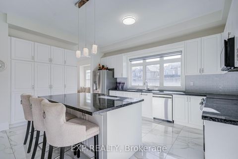 Photo 15 at 2 Pietrowski Drive, Keswick North, Georgina