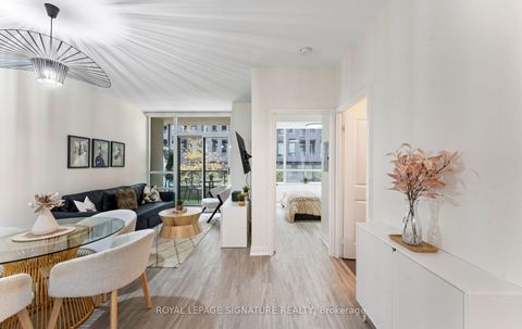 Photo 4 at 206 - 88 Broadway Avenue, Mount Pleasant West, Toronto