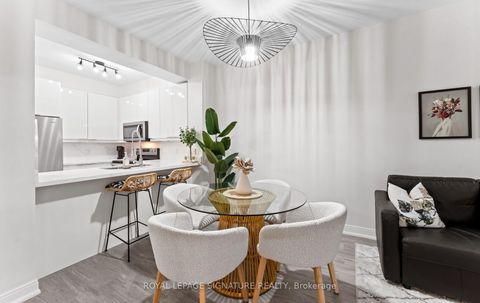Photo 14 at 206 - 88 Broadway Avenue, Mount Pleasant West, Toronto