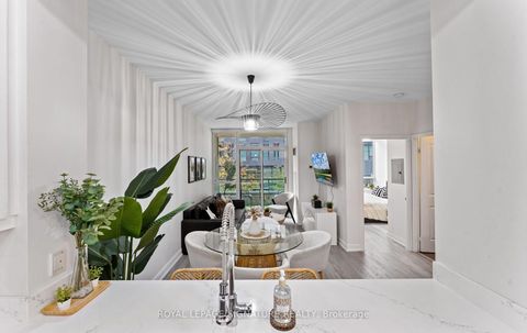 Photo 22 at 206 - 88 Broadway Avenue, Mount Pleasant West, Toronto