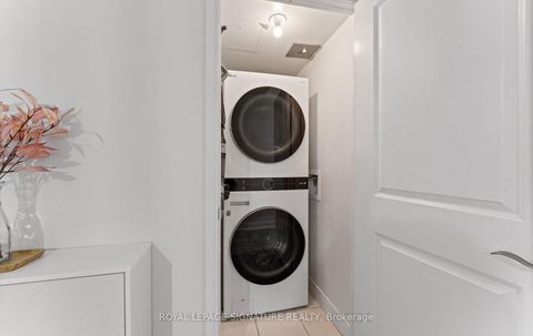 Photo 29 at 206 - 88 Broadway Avenue, Mount Pleasant West, Toronto
