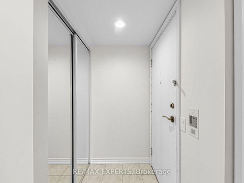 Photo 2 at 1509 - 265 Ridley Boulevard, Nortown, Toronto