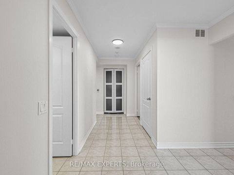 Photo 4 at 1509 - 265 Ridley Boulevard, Nortown, Toronto