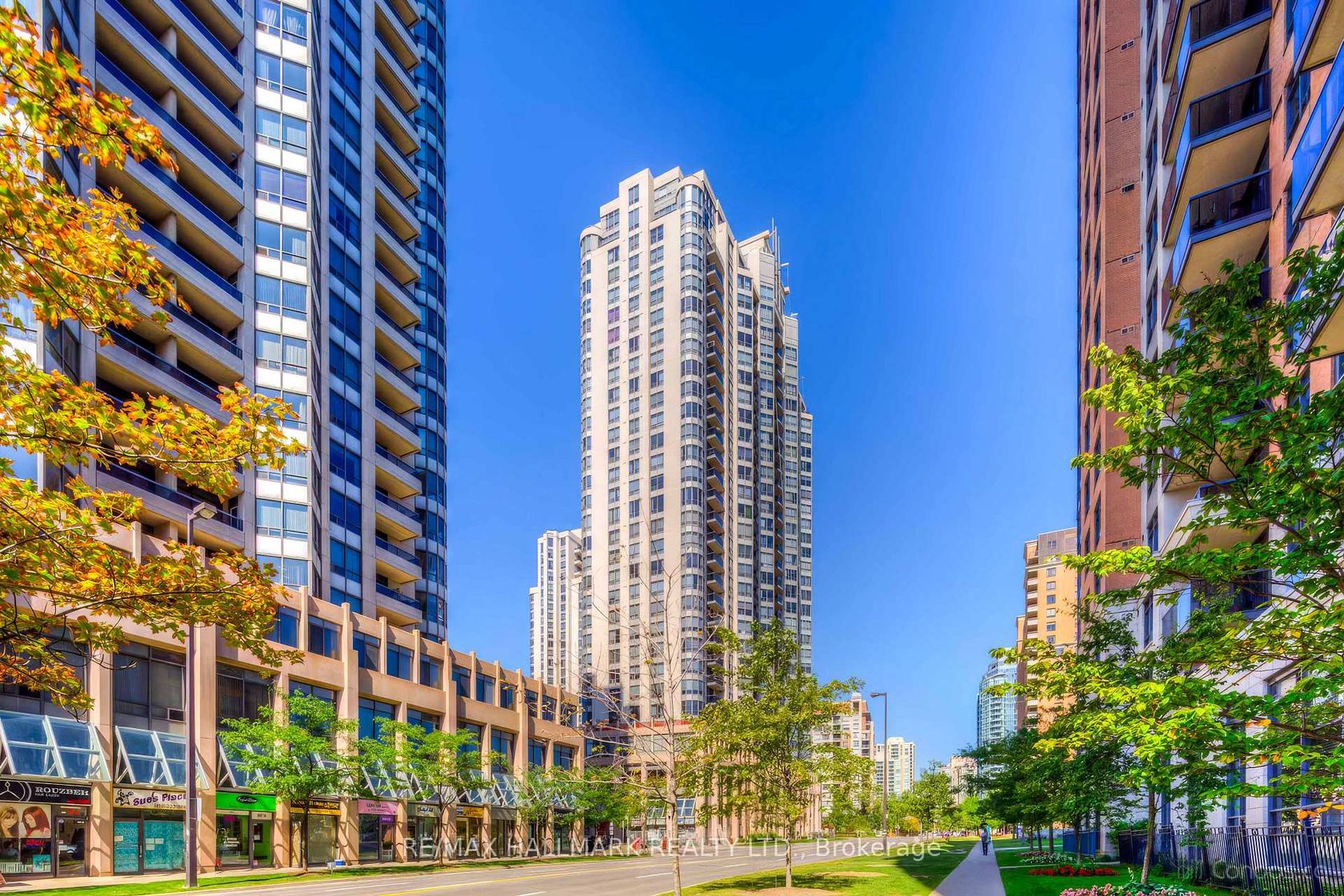 1812 - 10 Northtown Way, Willowdale East, Toronto photo number 2