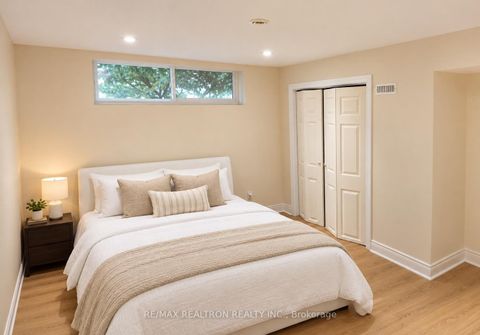 Photo 18 at 92 Bond Crescent, Oak Ridges, Richmond Hill
