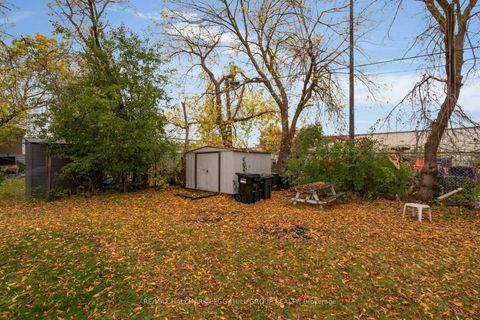 Photo 18 at 108 John Street, Sanford, Barrie