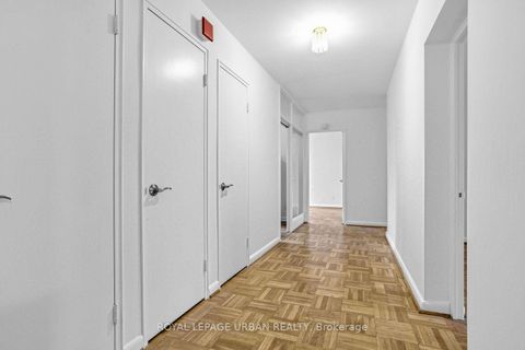 Photo 13 at 17 - 8 Corinth Gardens, Mount Pleasant East, Toronto