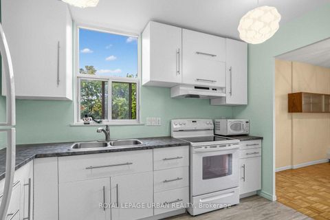 Photo 14 at 403 - 60 Pavane Linkway, Flemingdon Park, Toronto