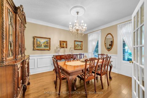 Photo 4 at 15 Theobalds Circle, Mill Pond, Richmond Hill