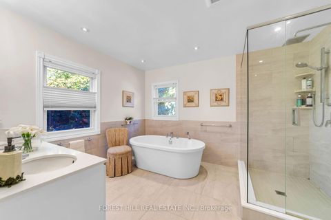 Photo 16 at 15 Theobalds Circle, Mill Pond, Richmond Hill