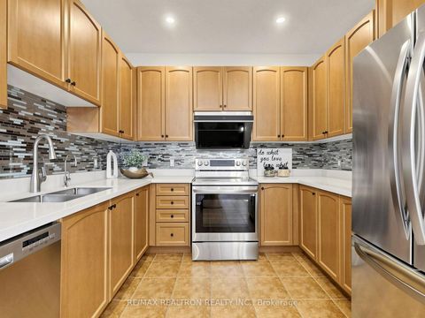 Photo 9 at 46 Mary Ellen Baker Crescent, Patterson, Vaughan