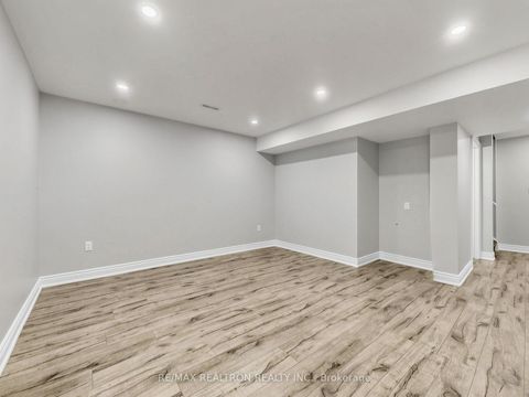 Photo 35 at 46 Mary Ellen Baker Crescent, Patterson, Vaughan