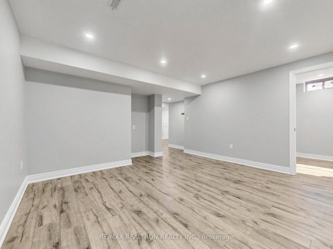Photo 36 at 46 Mary Ellen Baker Crescent, Patterson, Vaughan