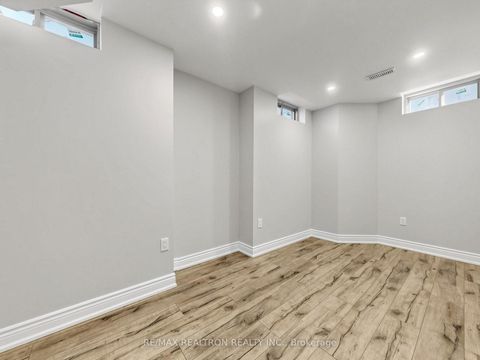 Photo 38 at 46 Mary Ellen Baker Crescent, Patterson, Vaughan
