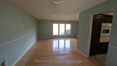 Photo 7 at 33 Maynard Drive, Schomberg, King