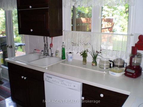 Photo 12 at 33 Maynard Drive, Schomberg, King