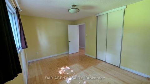 Photo 15 at 33 Maynard Drive, Schomberg, King