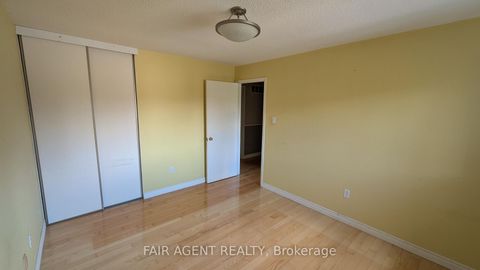 Photo 17 at 33 Maynard Drive, Schomberg, King