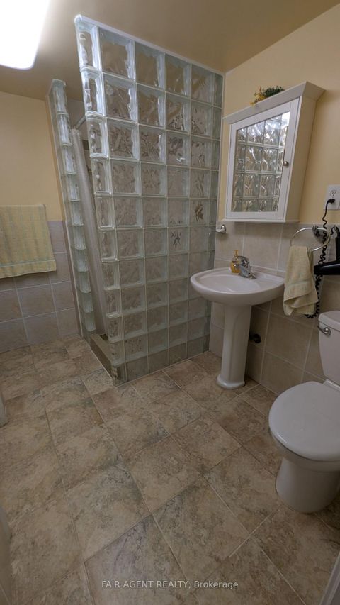 Photo 34 at 33 Maynard Drive, Schomberg, King