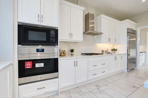 Photo 15 at 15 Kenneth Campbell Court, Aurora Highlands, Aurora