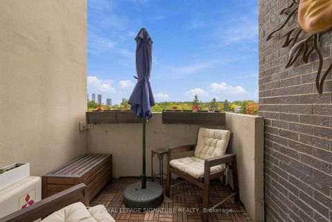 Photo 31 at 419 - 35 Ormskirk Avenue, Swansea, Toronto