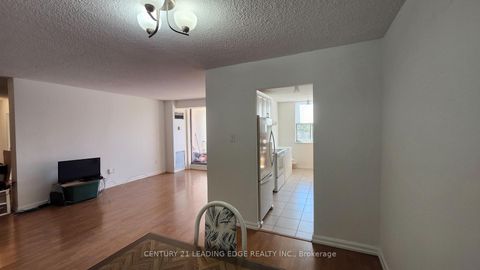 Photo 6 at 311 - 205 Hilda Avenue, Newtonbrook West, Toronto