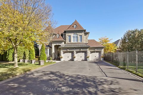 Photo 1 at 9 Migonette Street, Oak Ridges Lake Wilcox, Richmond Hill