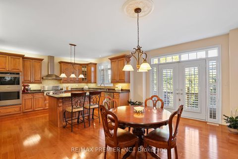 Photo 7 at 9 Migonette Street, Oak Ridges Lake Wilcox, Richmond Hill