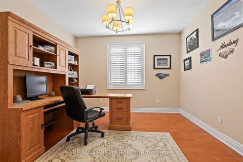 Photo 16 at 9 Migonette Street, Oak Ridges Lake Wilcox, Richmond Hill