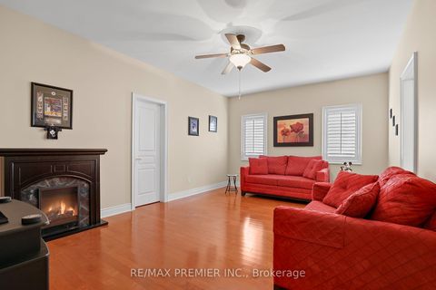 Photo 26 at 9 Migonette Street, Oak Ridges Lake Wilcox, Richmond Hill