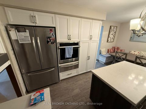 Photo 5 at 2955 16th Side Road, Rural King, King