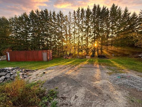 Photo 20 at 2955 16th Side Road, Rural King, King