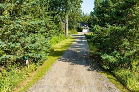 Photo 1 at 7272 36/37 Nottawasaga Side Road E, Rural Clearview, Clearview