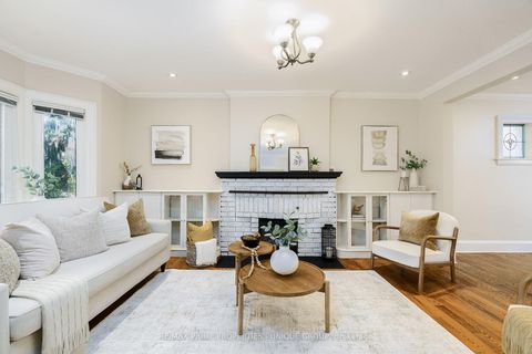 Photo 2 at 291 Jedburgh Road, Lawrence Park North, Toronto