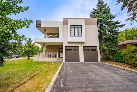 Photo 4 at 26 Lancer Drive, Maple, Vaughan