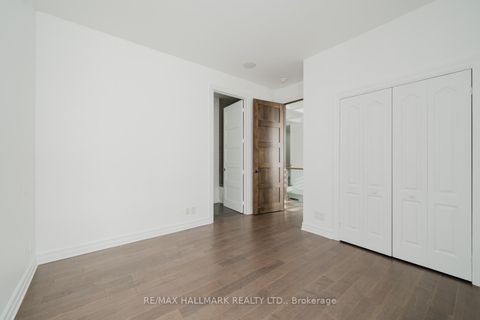 Photo 36 at 26 Lancer Drive, Maple, Vaughan
