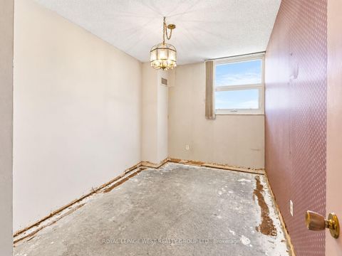 Photo 22 at 1502 - 299 Mill Road, Markland Wood, Toronto