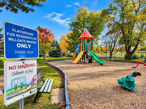 Photo 31 at 1502 - 299 Mill Road, Markland Wood, Toronto