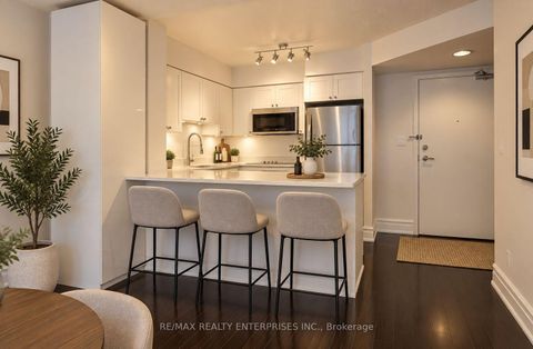 Photo 5 at 219 - 1000 King Street W, Niagara, Toronto
