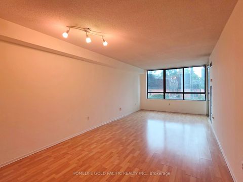 Photo 9 at 207 - 117 Gerrard Street E, Yonge Corridor, Toronto