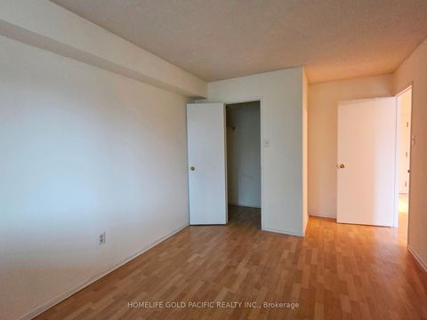 Photo 10 at 207 - 117 Gerrard Street E, Yonge Corridor, Toronto