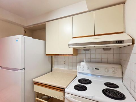 Photo 15 at 207 - 117 Gerrard Street E, Yonge Corridor, Toronto