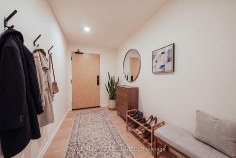 Photo 5 at 511 - 109 Erskine Avenue, Mount Pleasant West, Toronto