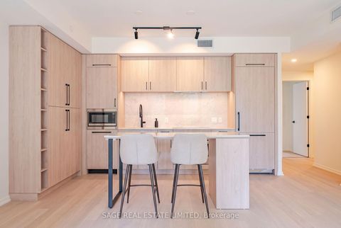 Photo 9 at 511 - 109 Erskine Avenue, Mount Pleasant West, Toronto