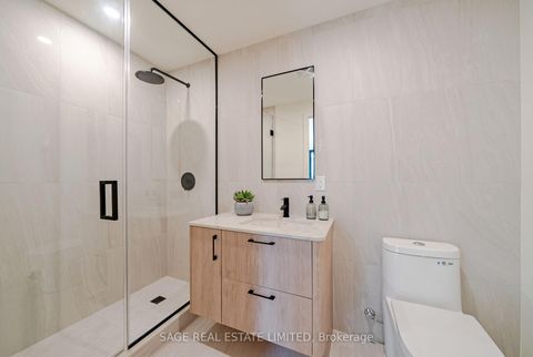Photo 17 at 511 - 109 Erskine Avenue, Mount Pleasant West, Toronto