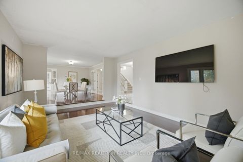 Photo 4 at 80 East Humber Drive, King City, King
